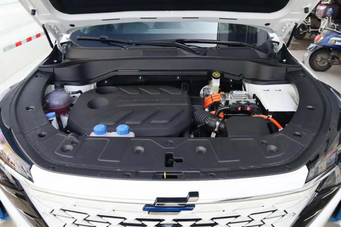 综合优惠至高3.5万插混SUV蓝电E5，5-7座可选，不比欧尚Z6 iDD香吗？