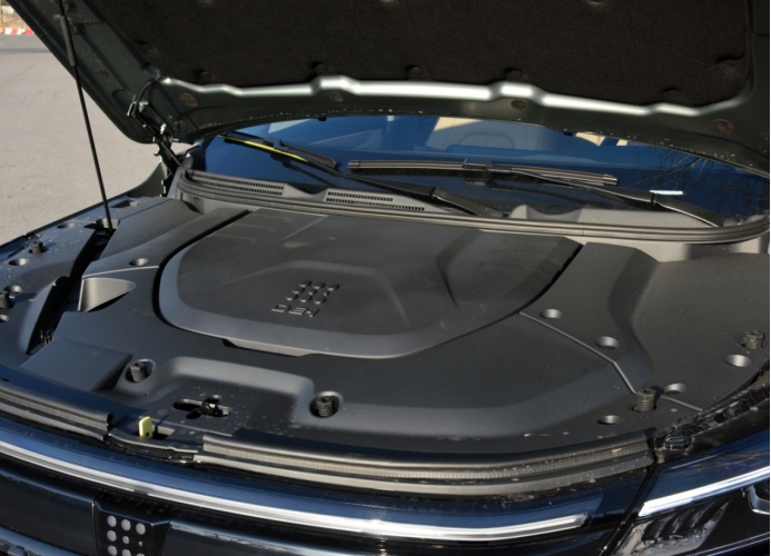 敢油电同价，9.98万的插混SUV蓝电E5不给长安CS75 PLUS留“活路”？