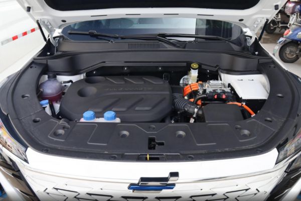 中型插混SUV蓝电E5只需9.98万，这性价比让欧尚Z6 iDD望尘莫及？