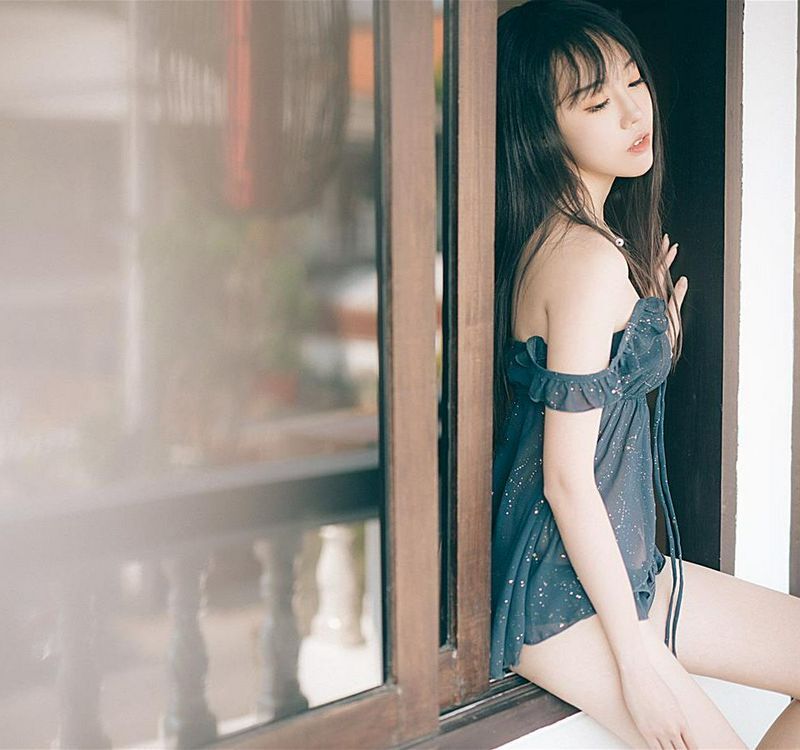 采妮泳装写真