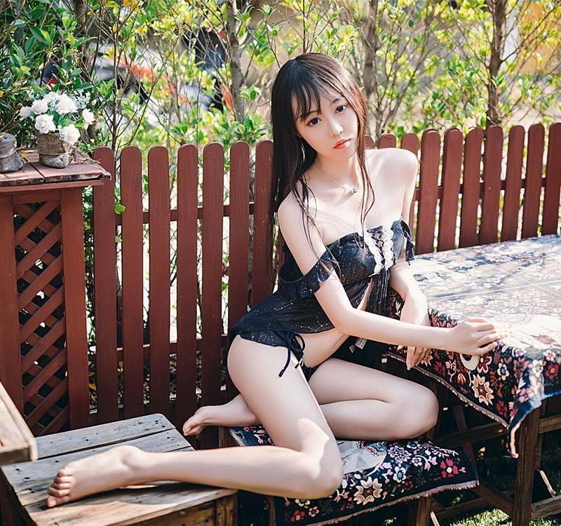 采妮泳装写真