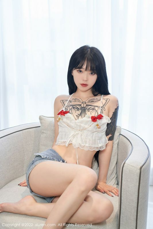 奶瓶. 完整版无水印写真