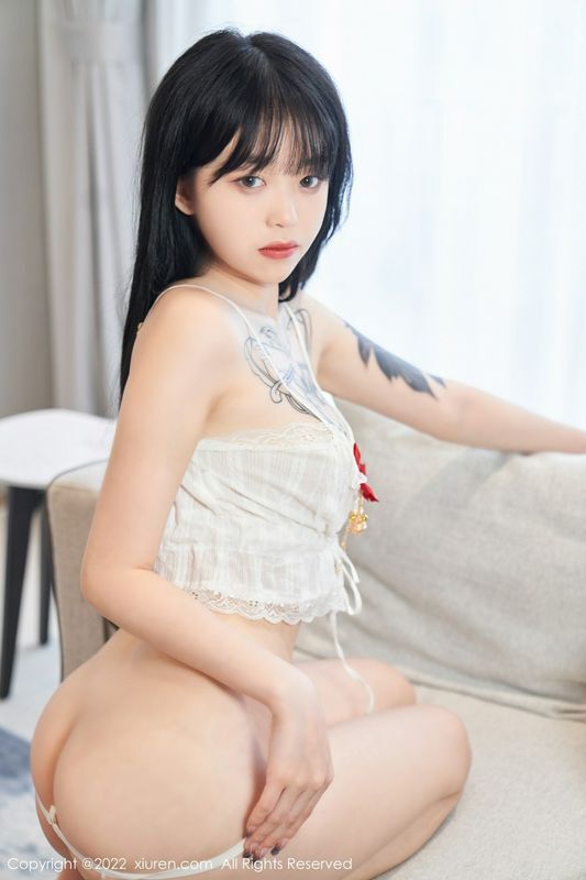 奶瓶. 完整版无水印写真
