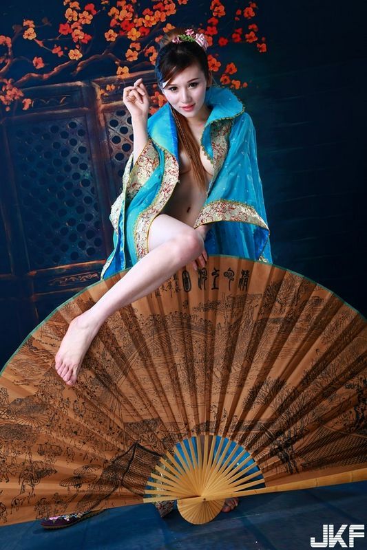 性感华模人妻模特儿雅琪古装唯美私拍