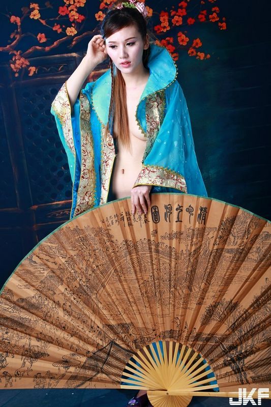 性感华模人妻模特儿雅琪古装唯美私拍