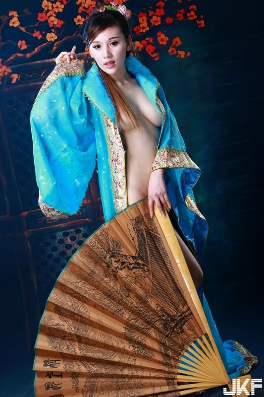 性感华模人妻模特儿雅琪古装唯美私拍
