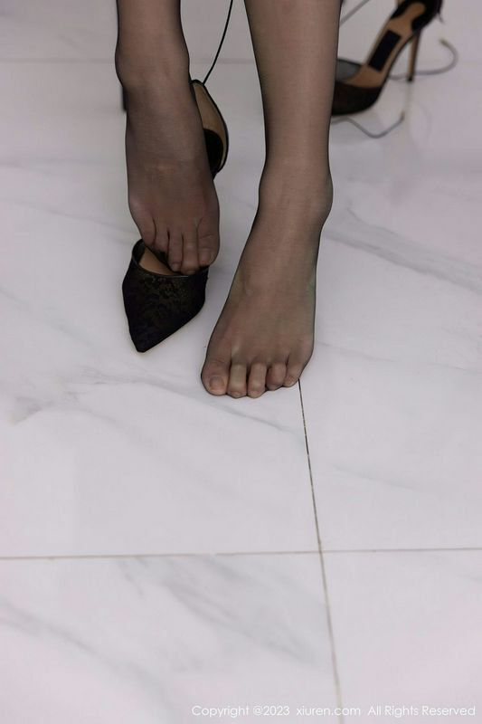 可乐Vicky 完整版无水印写真