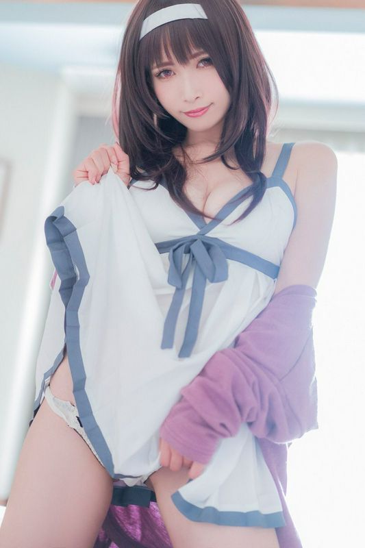 超甜美CoserJILL卸下浓妆是个萌妹子