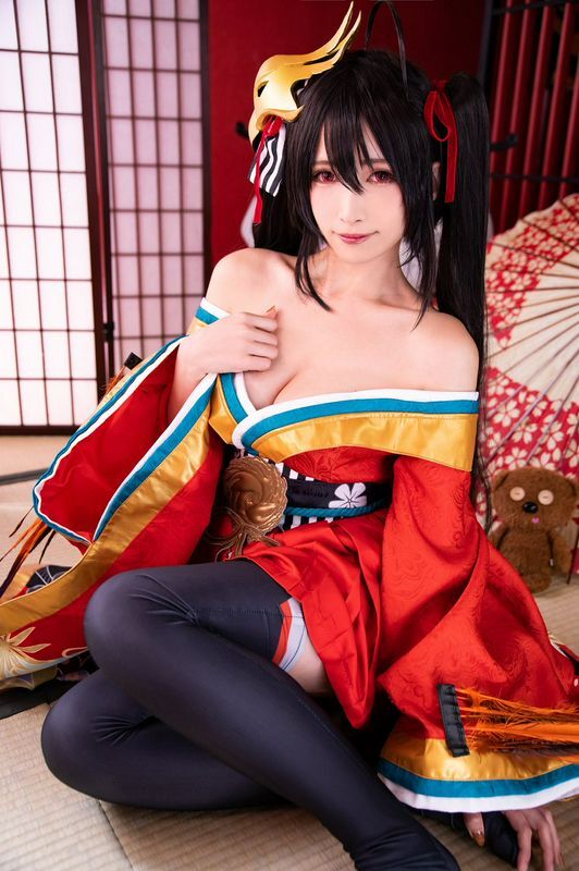 超甜美CoserJILL卸下浓妆是个萌妹子