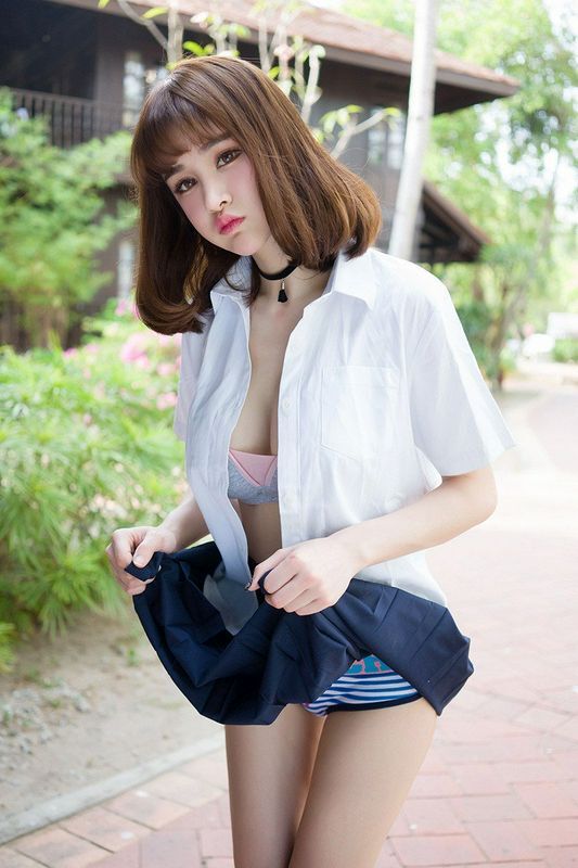 纯欲撩人的靓模