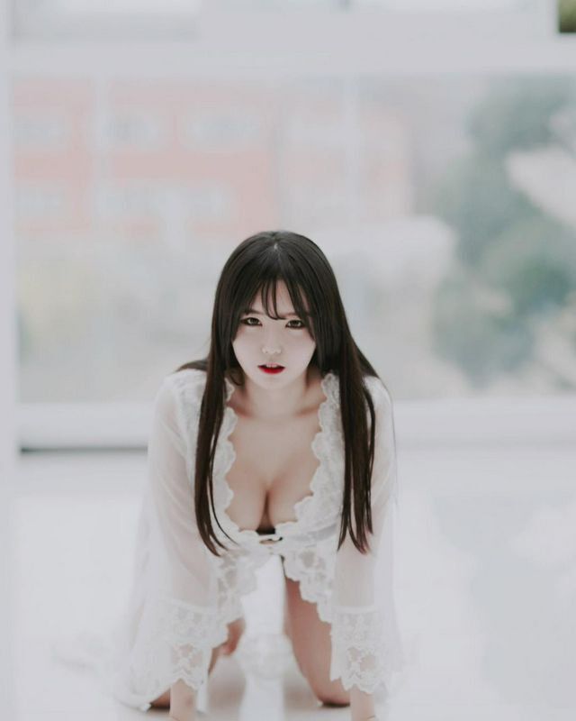 水昣包子脸正妹身材也很棒
