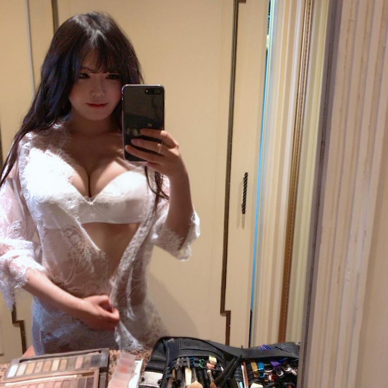 水昣包子脸正妹身材也很棒