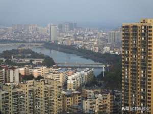 宜昌高楼迷_湖北宜昌城市高楼街景 拍摄地点#夷陵区地质花园