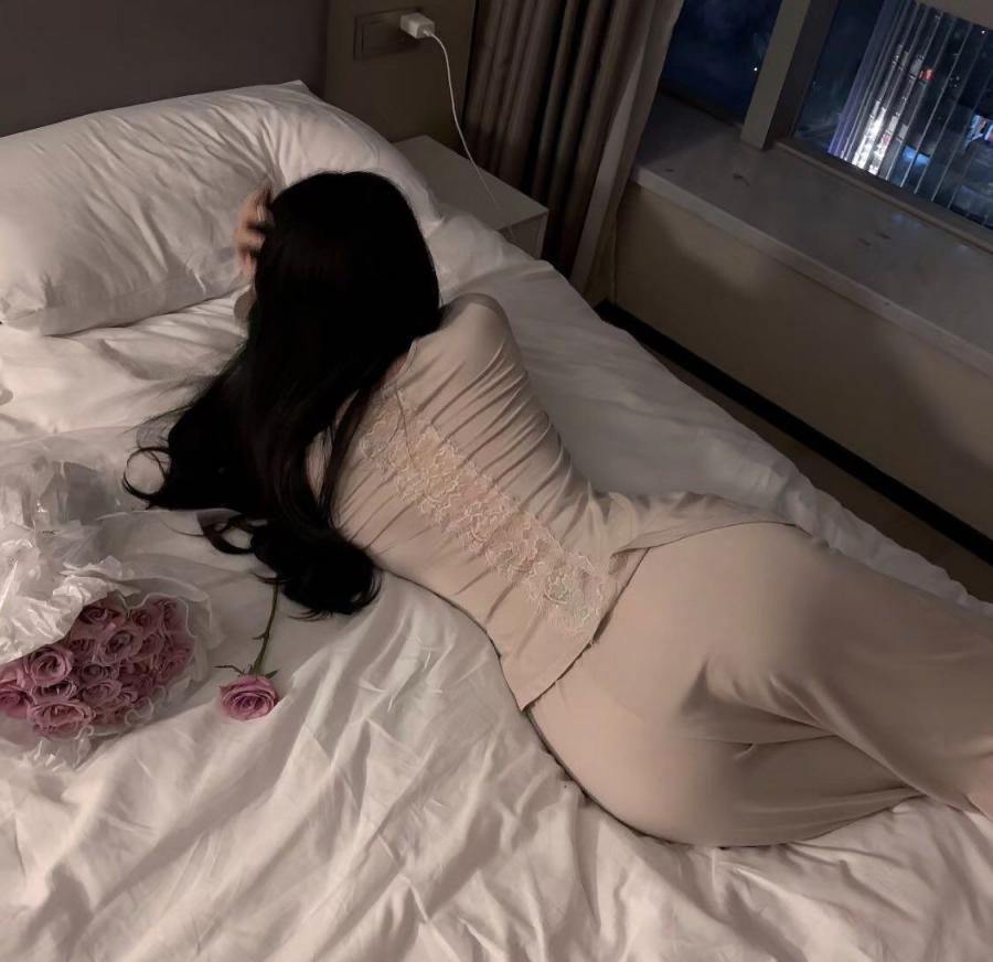 人妻[30P]