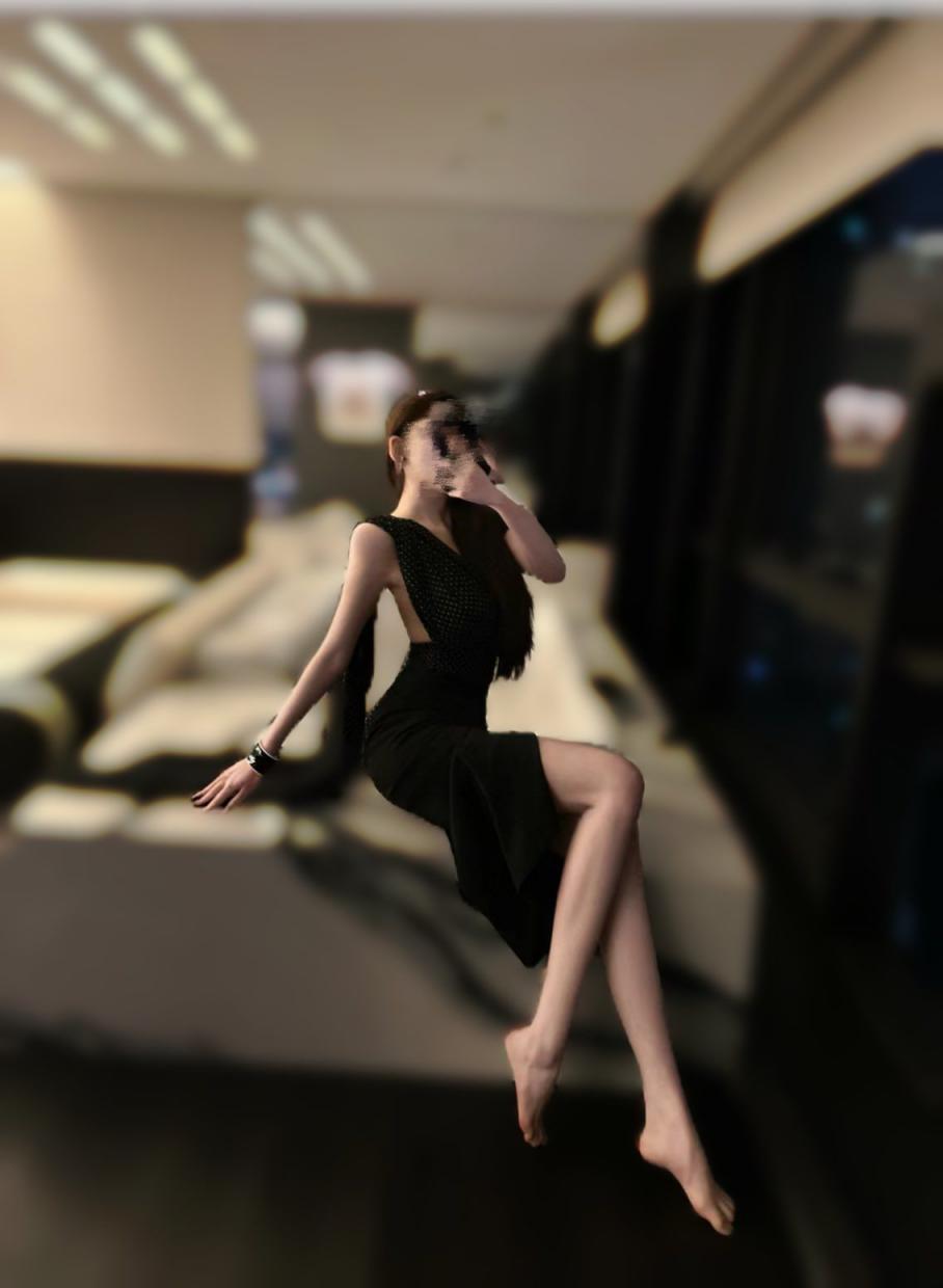人妻[30P]