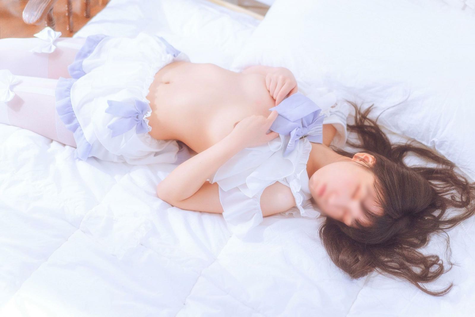 很嫩的美女