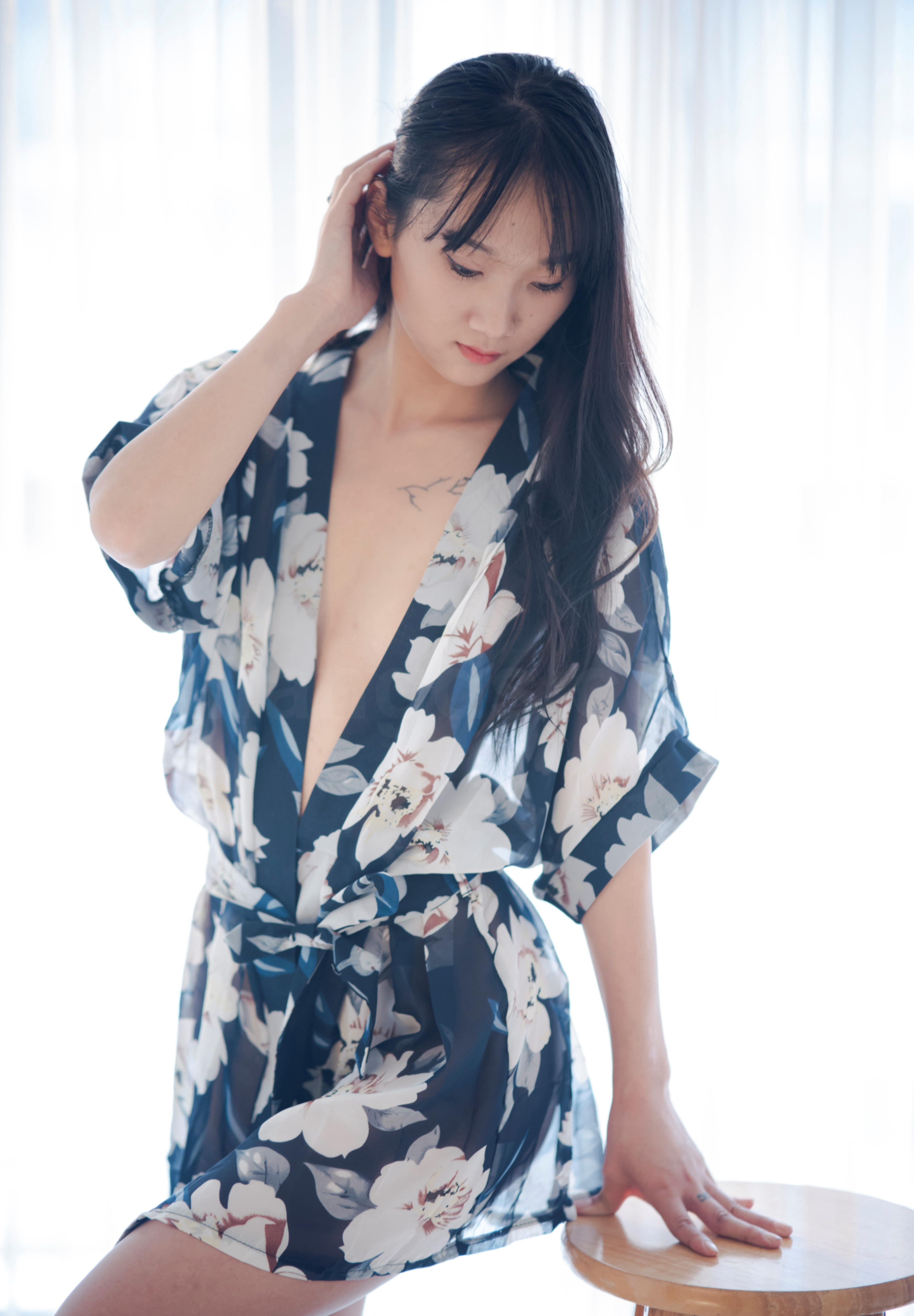 花衣极品清纯妹子
