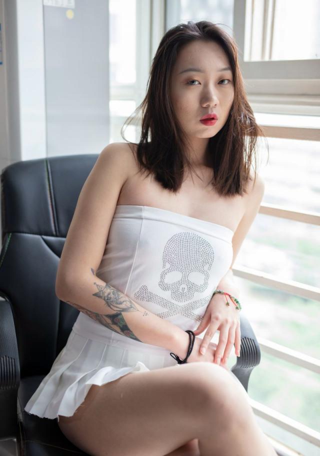 看上去就特别有味道的女人