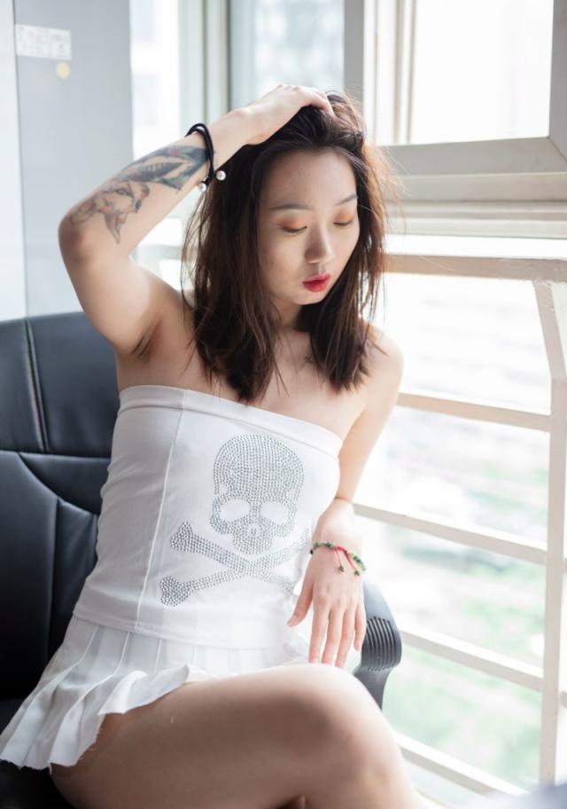 看上去就特别有味道的女人