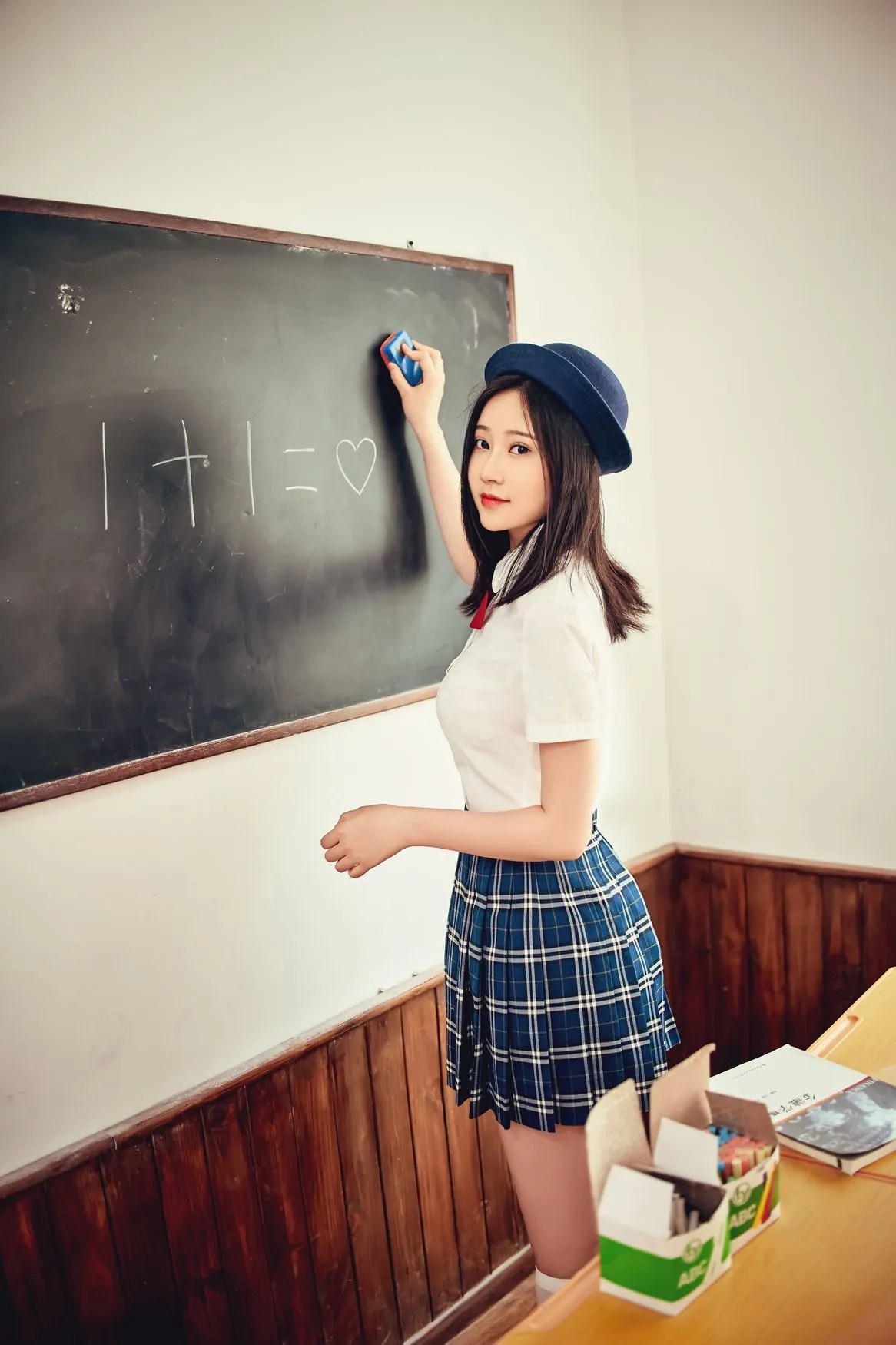 美女教师 [23P]