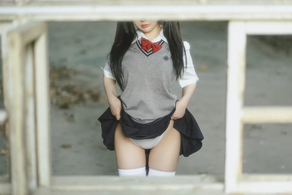 学生装扮的美女