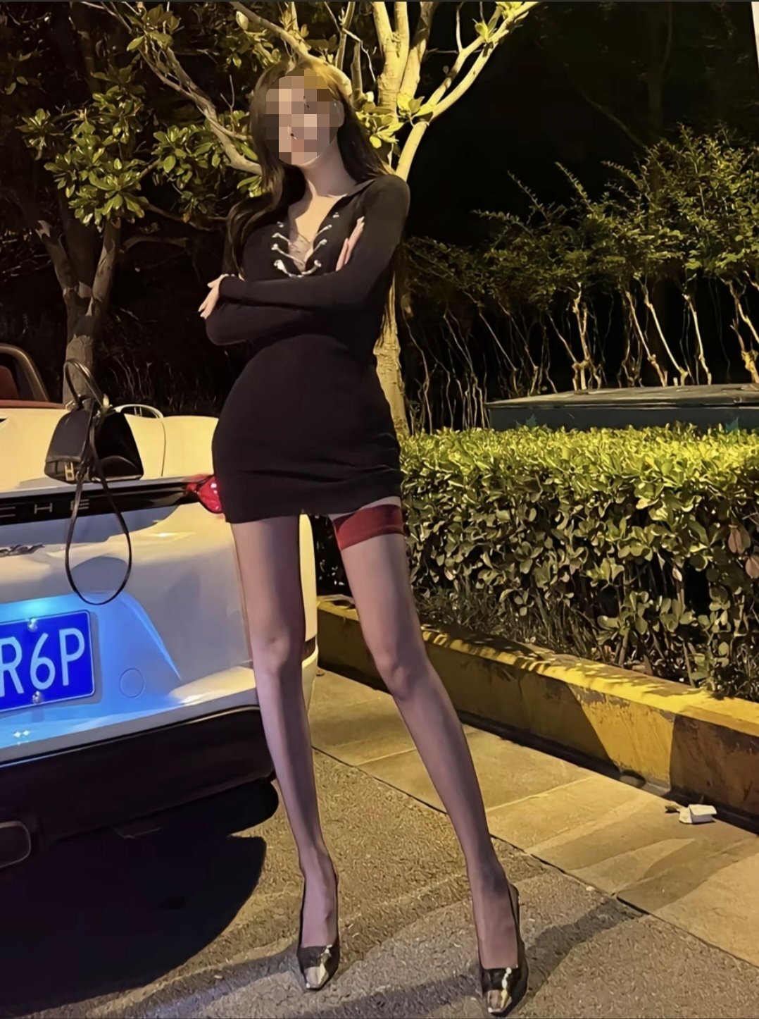 高挑美女身材好