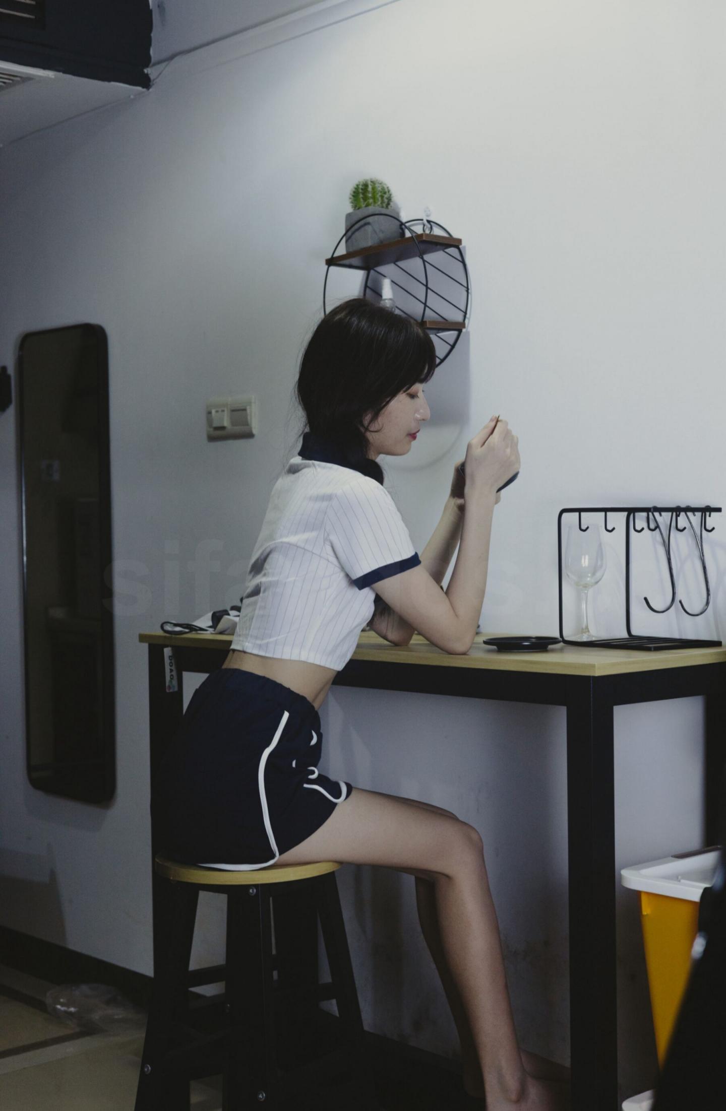 卖汲润丝袜的小乔[28P]