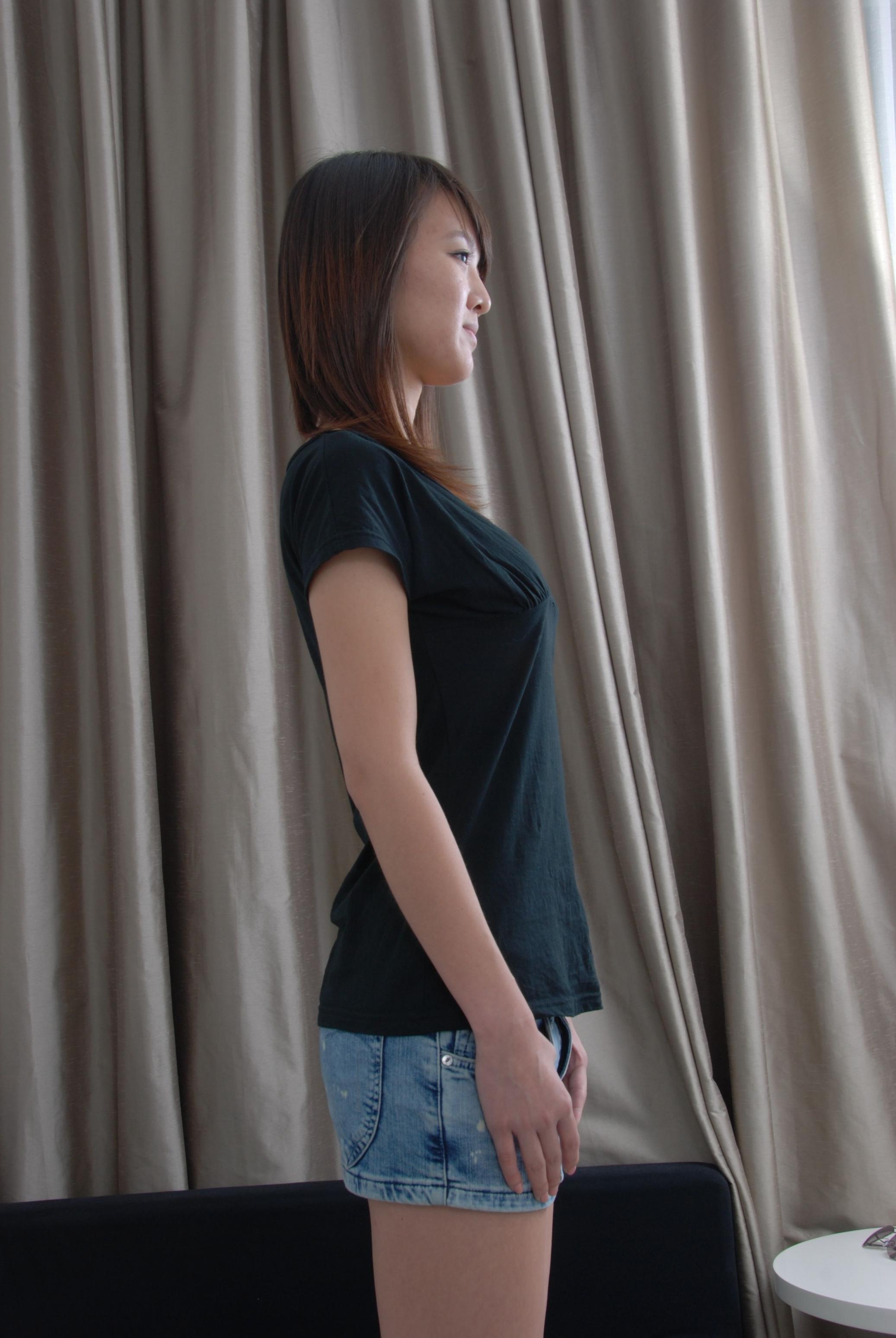 身材很标准的美女美体展示 [23P]
