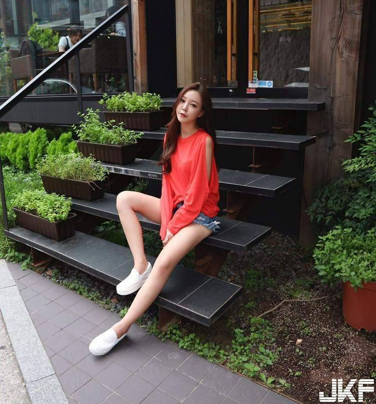 SophiaLee韩系正妹修长美腿搭配完美容貌