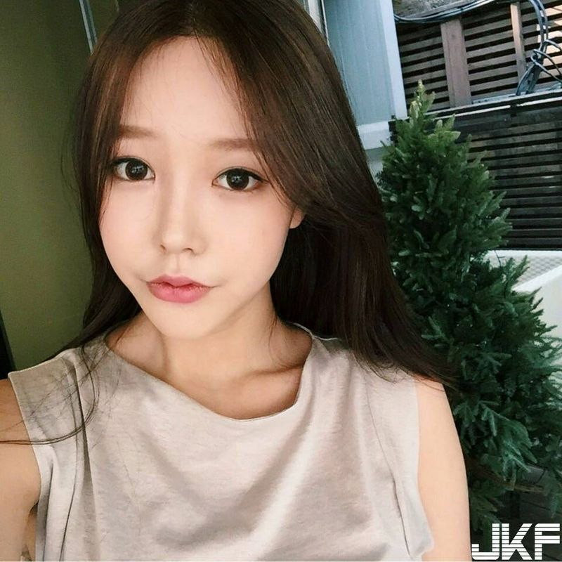SophiaLee韩系正妹修长美腿搭配完美容貌