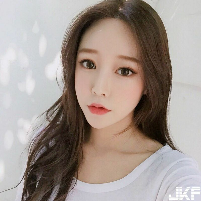 SophiaLee韩系正妹修长美腿搭配完美容貌