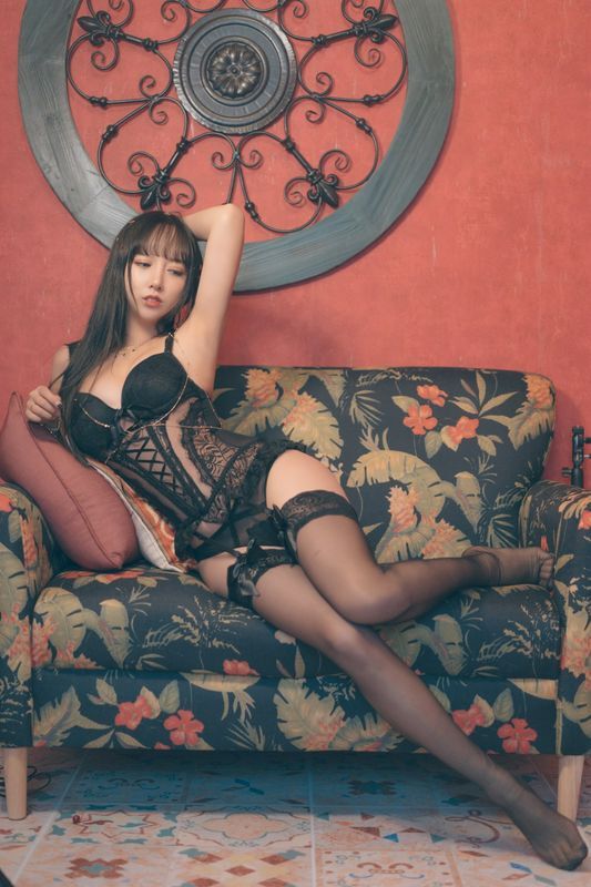 福利姬过期米缐缐喵6点半的月亮VIP福利帖