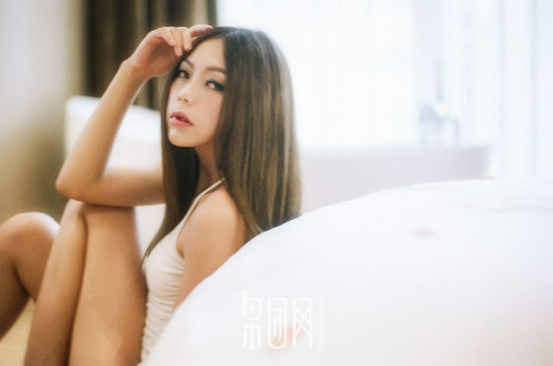 清纯裸女性感写真