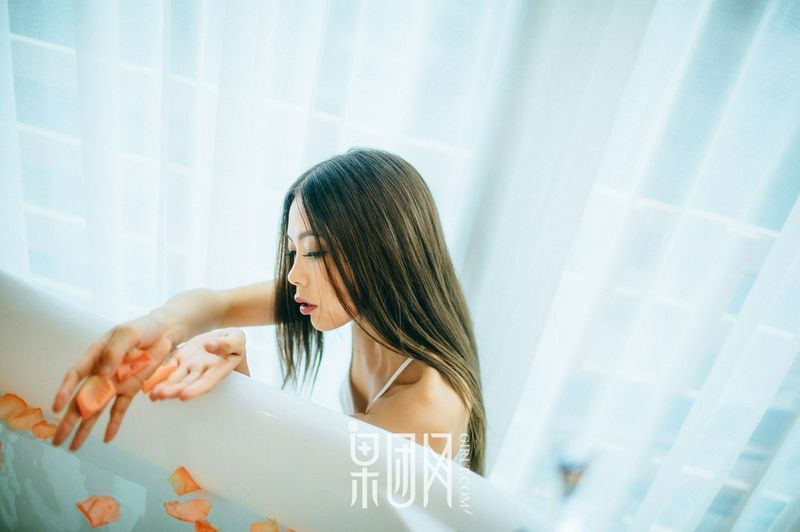 清纯裸女性感写真
