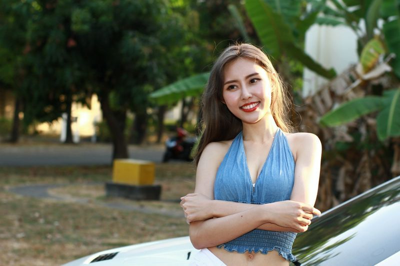 美腿番外篇系列长腿美模Queenie超短裤高跟美腿外拍