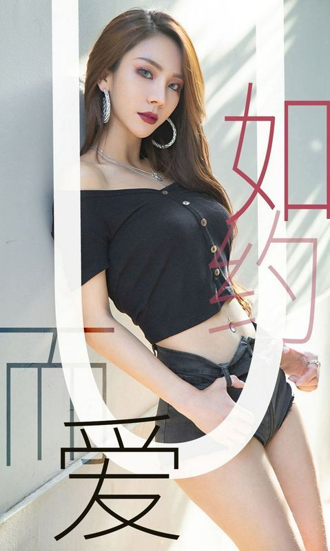 Juicyxiaoxiao贴身黑衣的诱惑力