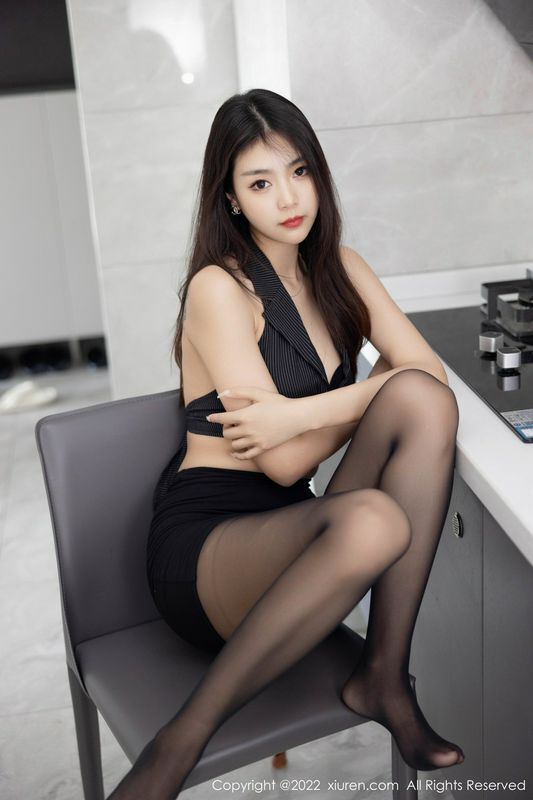 可乐Vicky完整版无水印写真