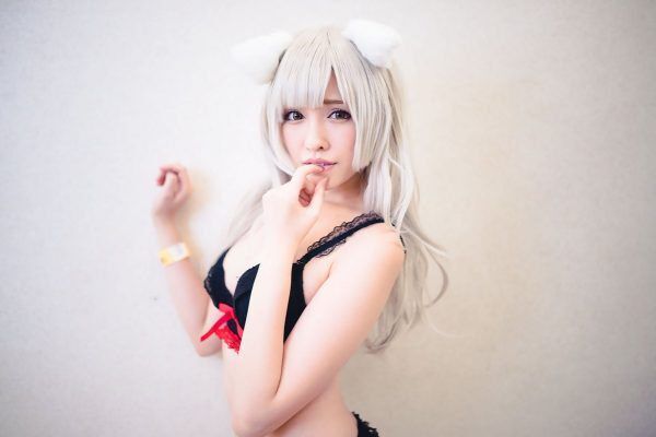 美少女AV女优桥本ありながコスホリ21に参戦！猫耳黒ランジェリー姿がエロ可爱い…