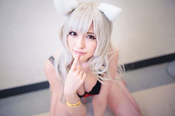 美少女AV女优桥本ありながコスホリ21に参戦！猫耳黒ランジェリー姿がエロ可爱い…