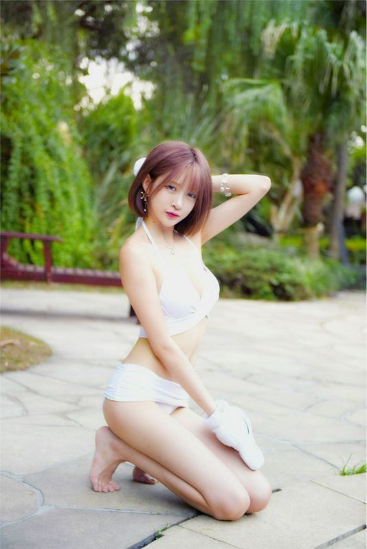 网路收集系列福利姬王羽杉池畔泳装VIP福利帖