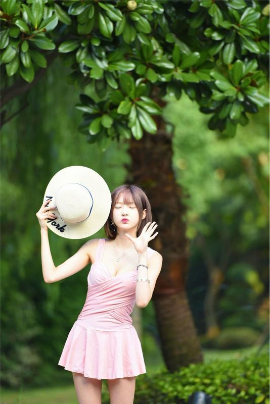 网路收集系列福利姬王羽杉池畔泳装VIP福利帖