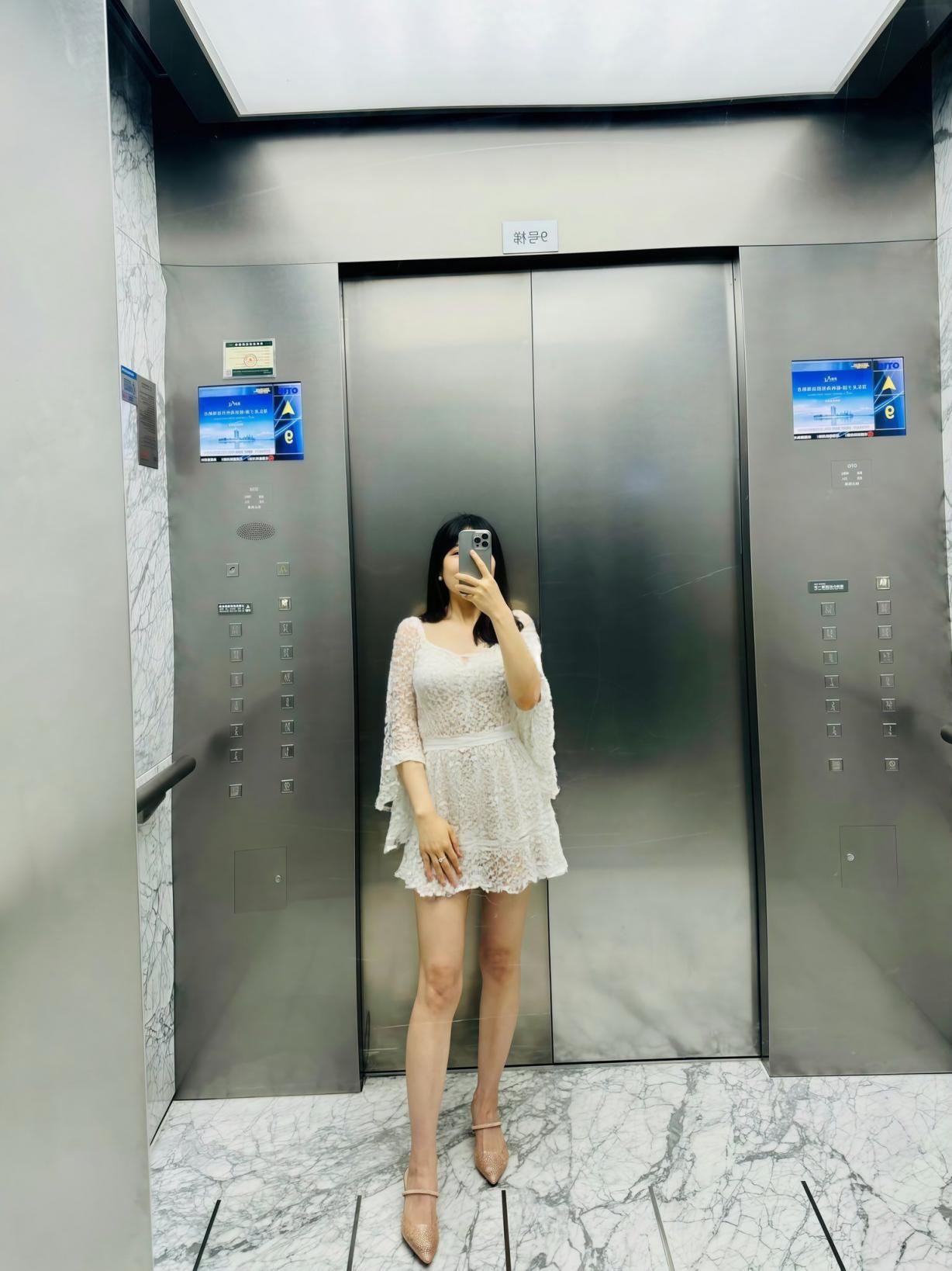 爱露出的人妻[29P]