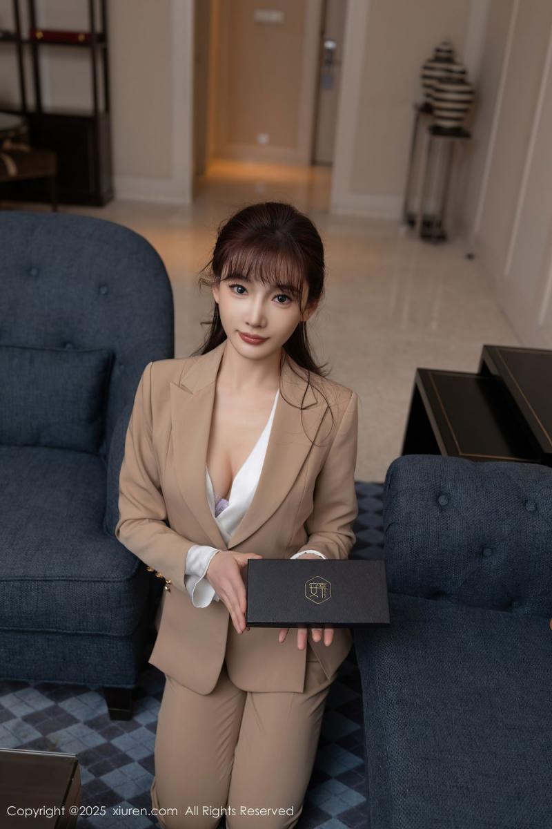 顶级的丝袜OL极品身材