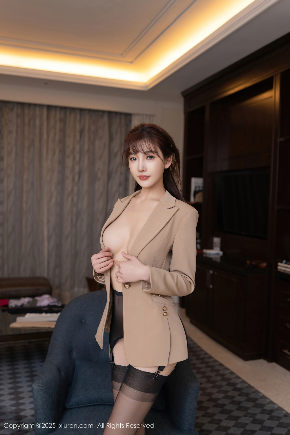 超级爽滑的美腿丝袜