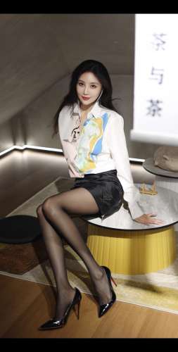 东方素女人妻的字画背景墙照