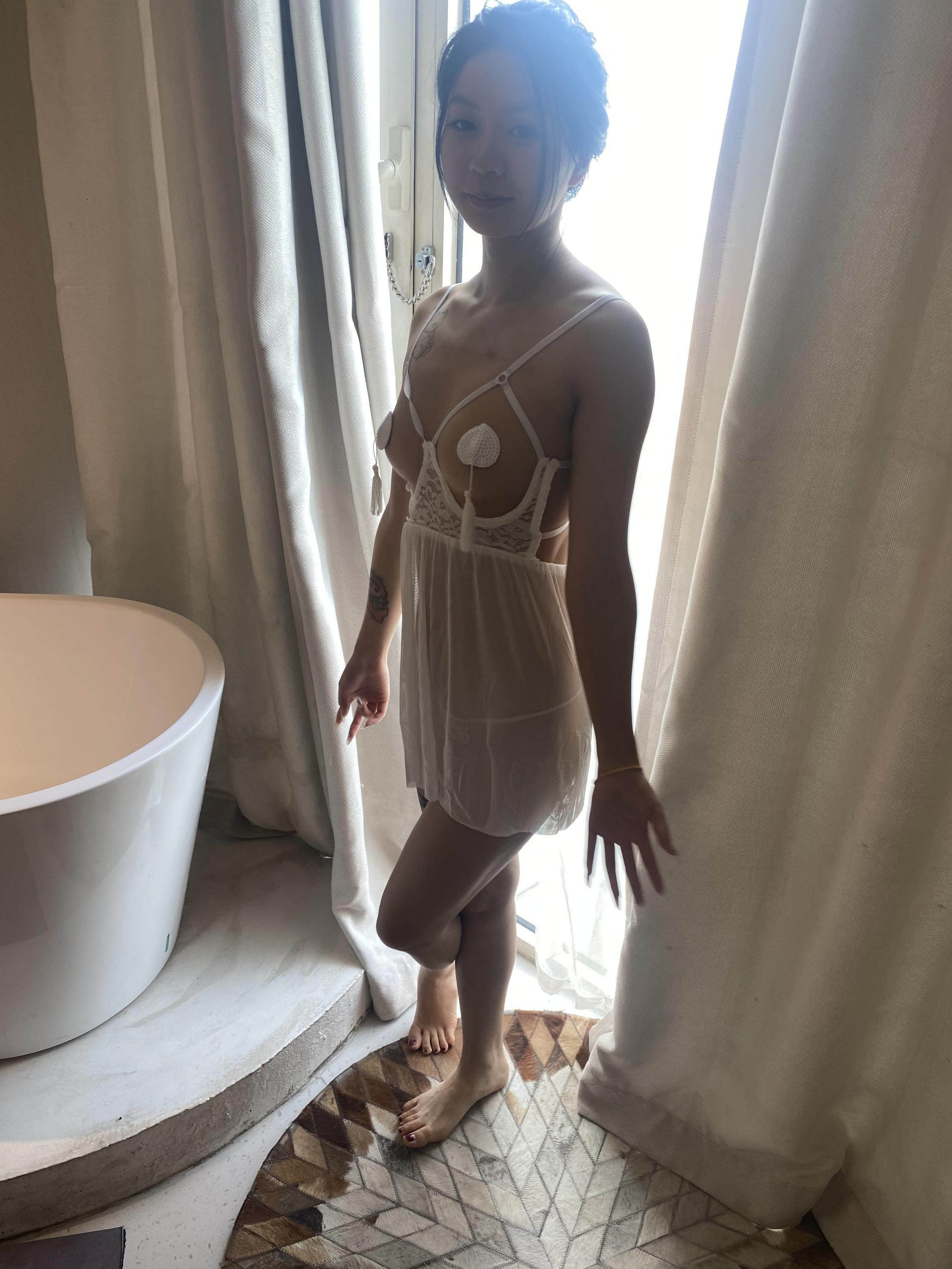 良家妹子这情趣内衣可是相当的骚