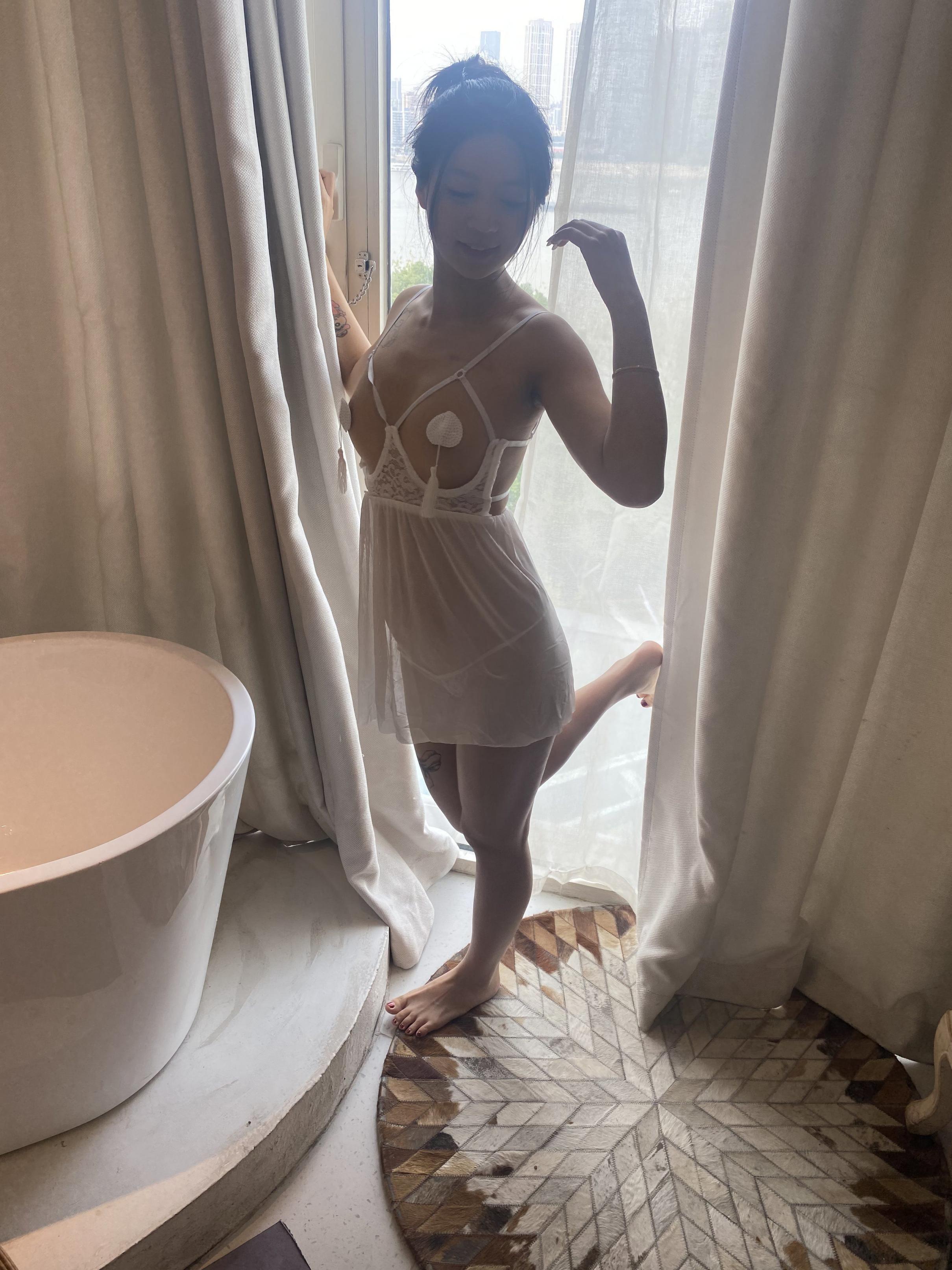 良家妹子这情趣内衣可是相当的骚